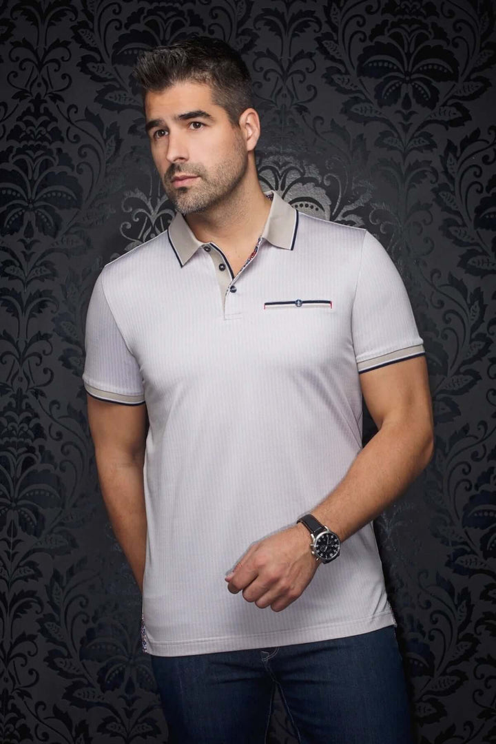 Polo Mayberry élégant à motif chevron discret, style moderne pour bureau ou sorties, détails contrastants raffinés.