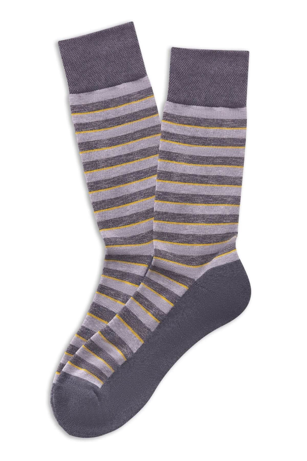 Bas à rayures colorées avec motifs contrastés, alliant confort et style pour toutes les occasions.