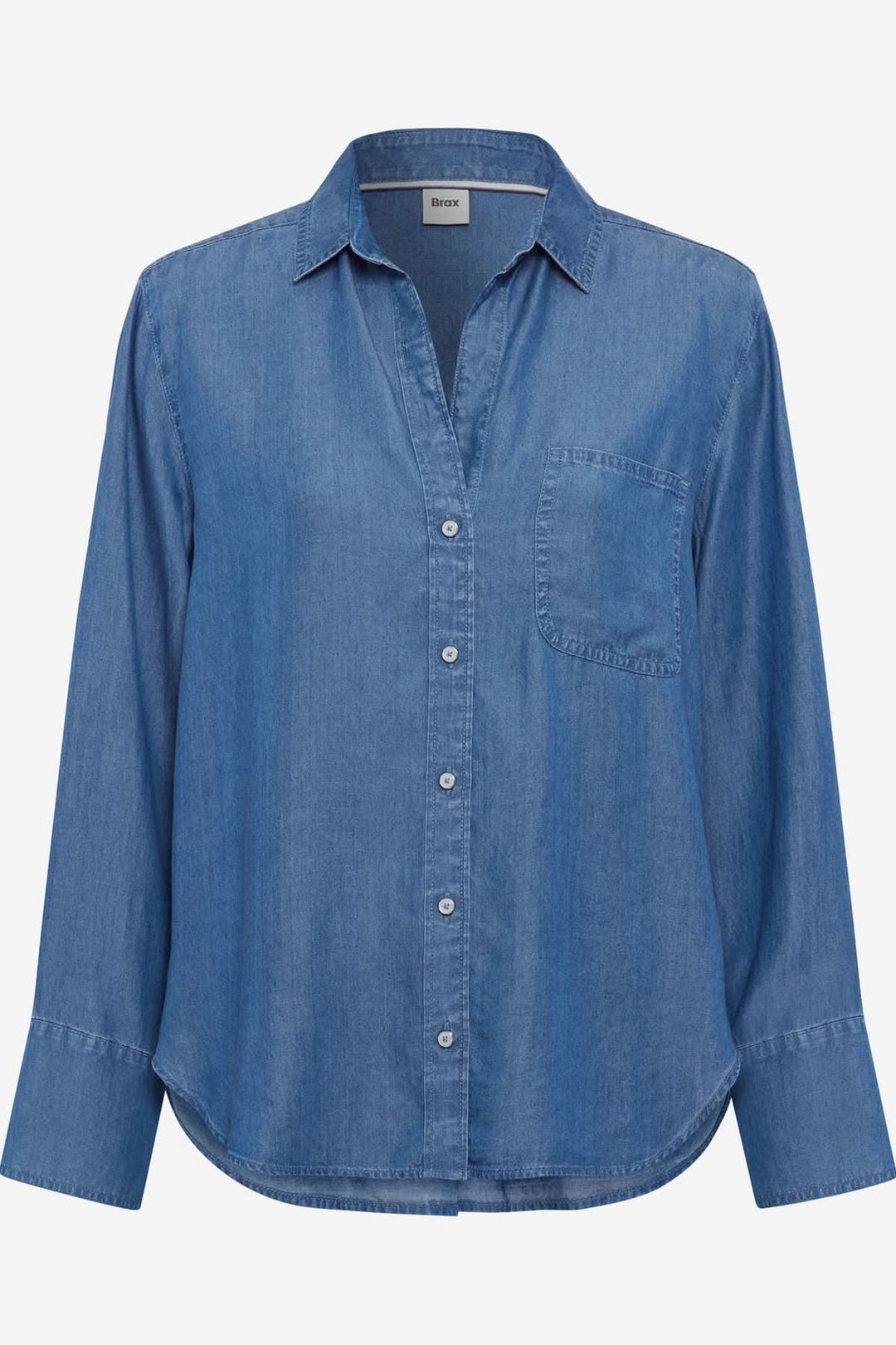 Blouse en jean VIVIEN de Brax, style moderne, col chemise, poches, coupe droite, ourlet arrondi.