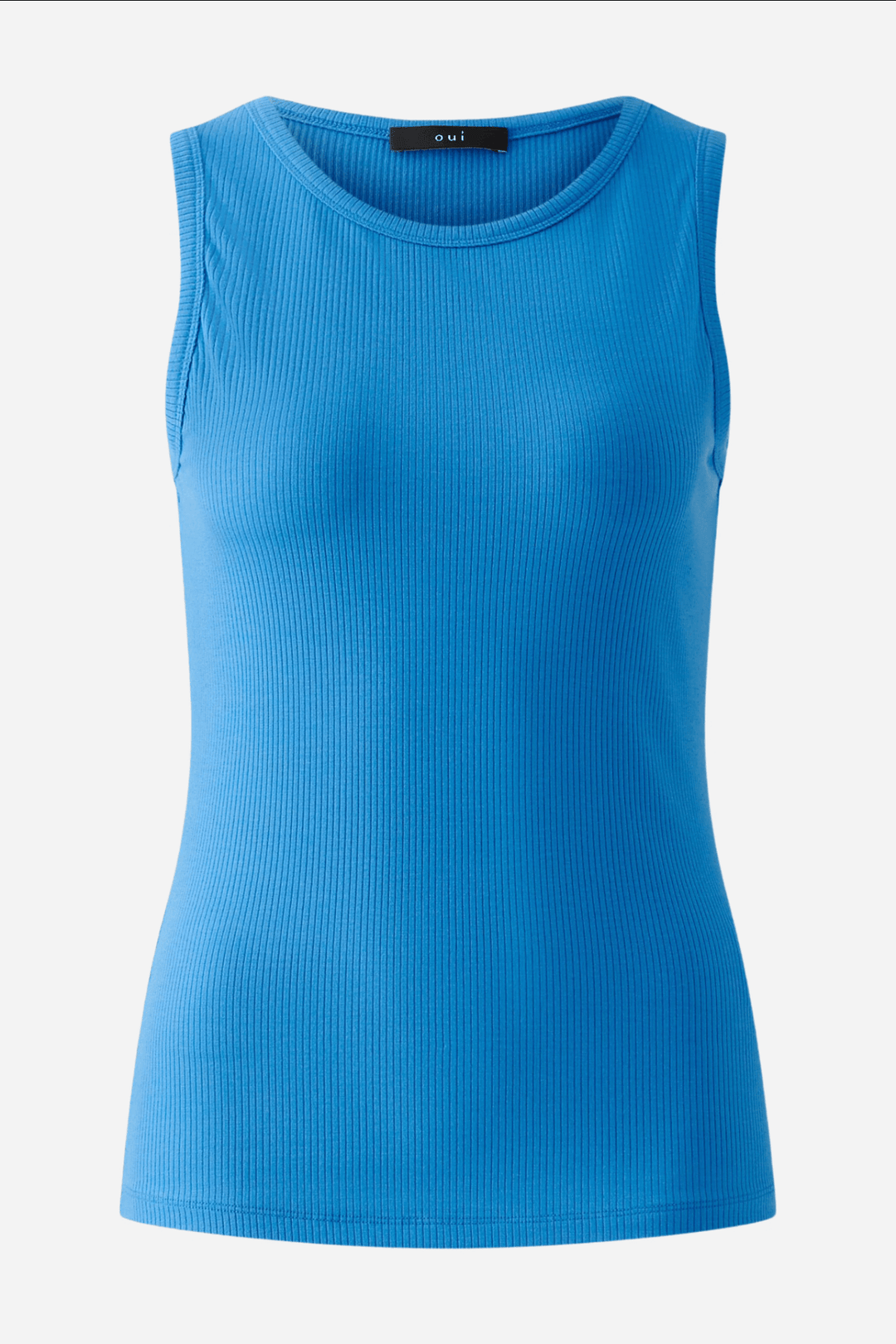 Camisole Filiz en bleu, conçu en jersey de viscose doux, coupe ajustée et col rond élégant.