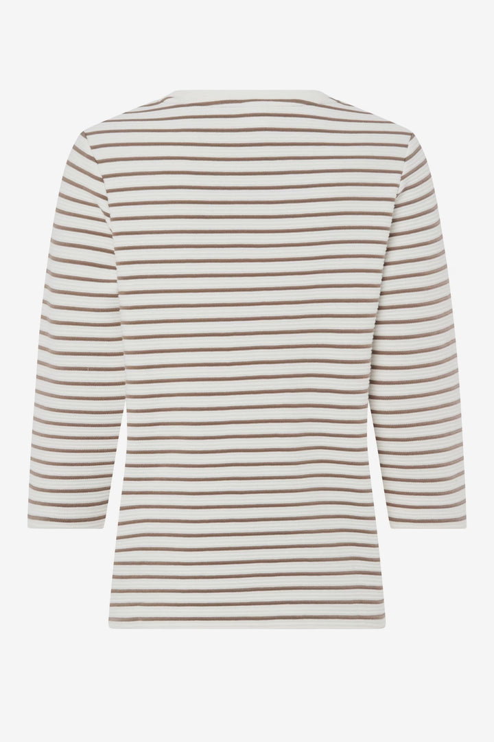 Chandail ligné Bonnie avec manches longues et rayures horizontales brunes sur fond blanc, idéal pour un look casual-chic.