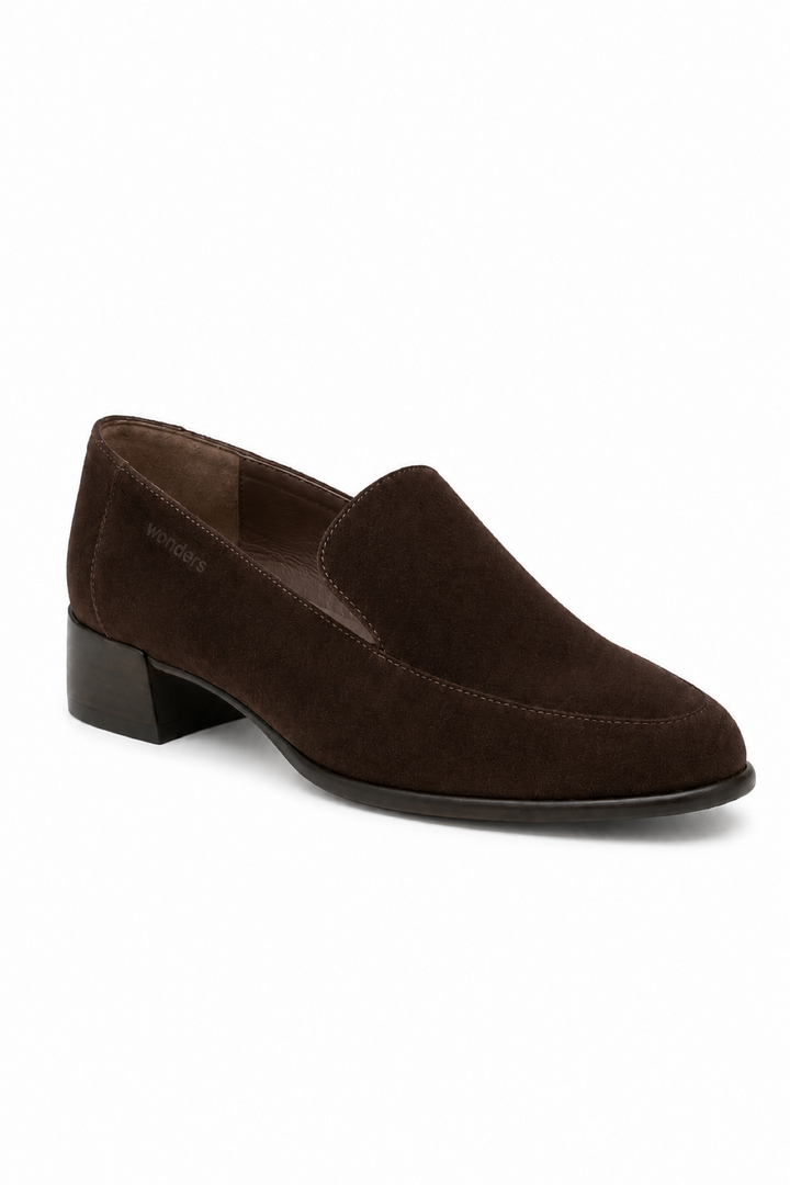 Suede loafers with a low heel 