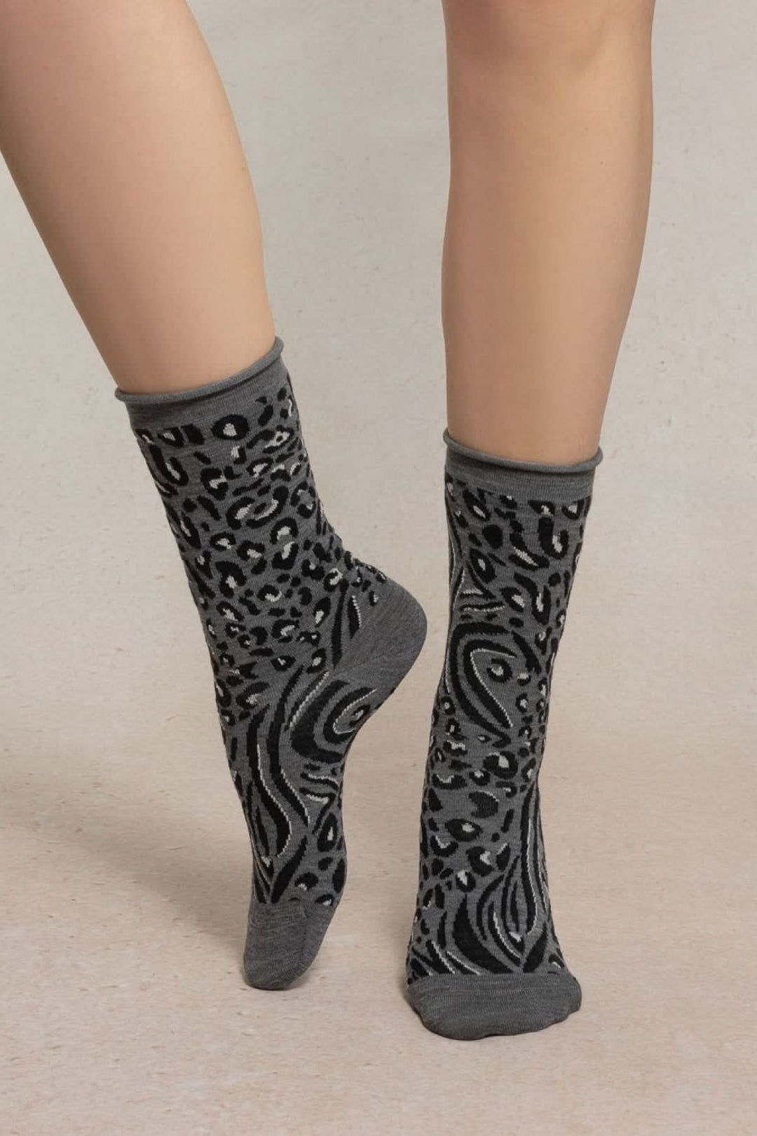 Chaussettes en maille à motif animalier en laine et coton, longueur mi-mollet, élégantes avec bord-côte, pour un style original.