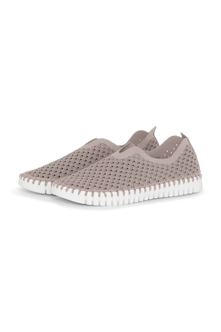 Chaussures tulipe légères en microfibre recyclée, avec design découpé au laser et semelle confortable.