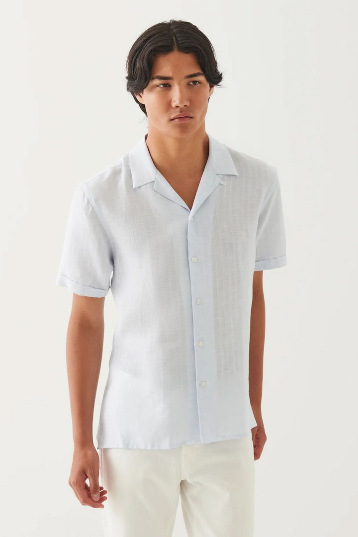 Chemise en lin légère à col camp, parfaite pour l&