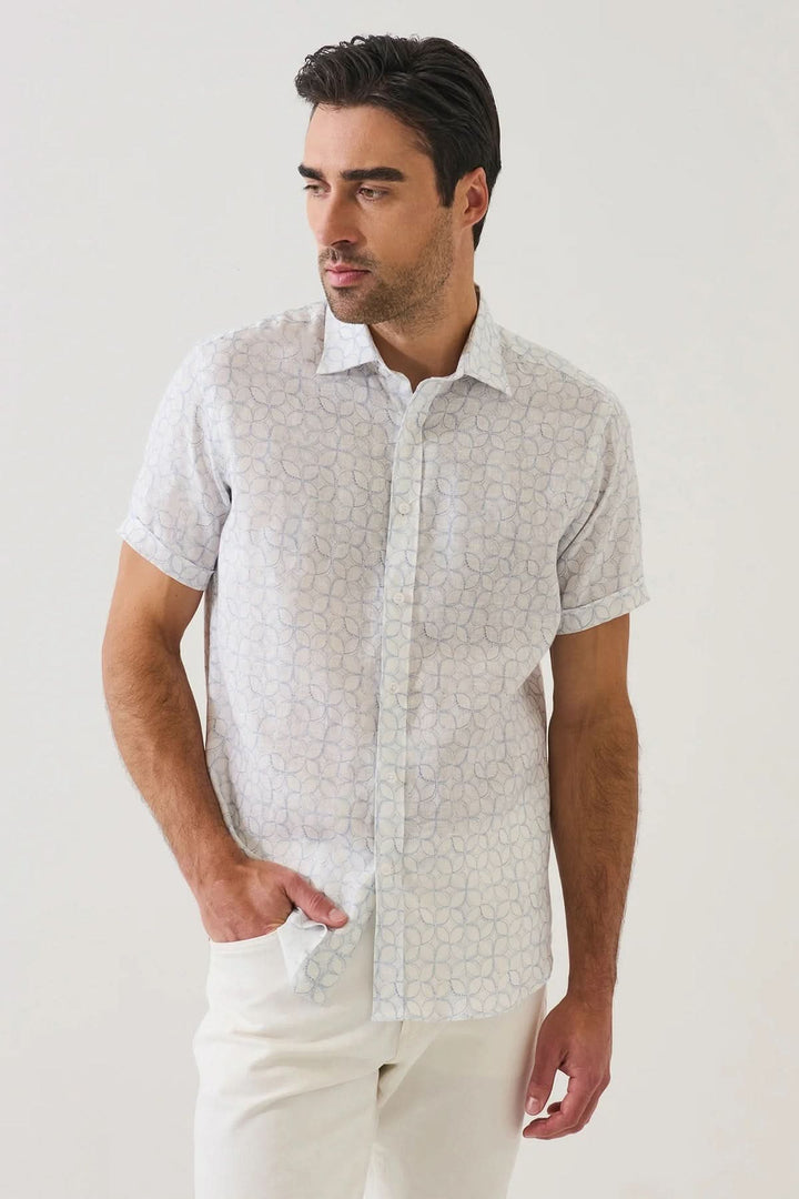 Short-sleeved printed linen shirt