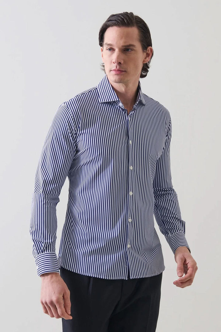 Chemise extensible performante