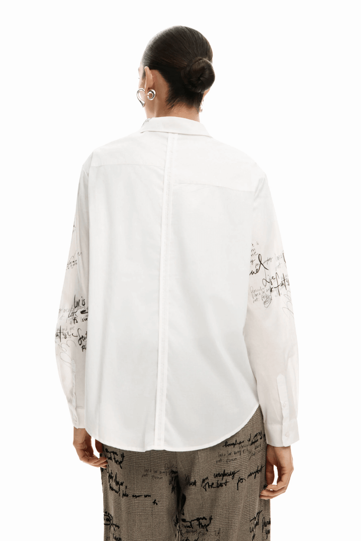 Vue arrière de la Chemise à manches longues Paradise avec imprimés graphiques, coupe droite pour un style moderne et polyvalent.