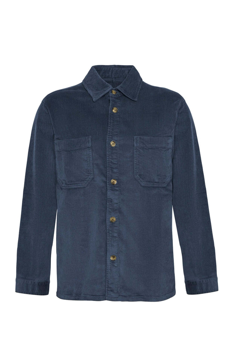 Chemise sport en velours côtelé style surchemise avec poches plaquées et boutons contrastants en velours côtelé bleu.