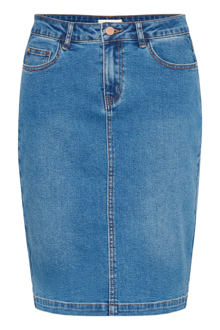 Jupe Ebba en jean avec coupe droite, taille classique, et longueur au-dessus du genou, pour un style quotidien.