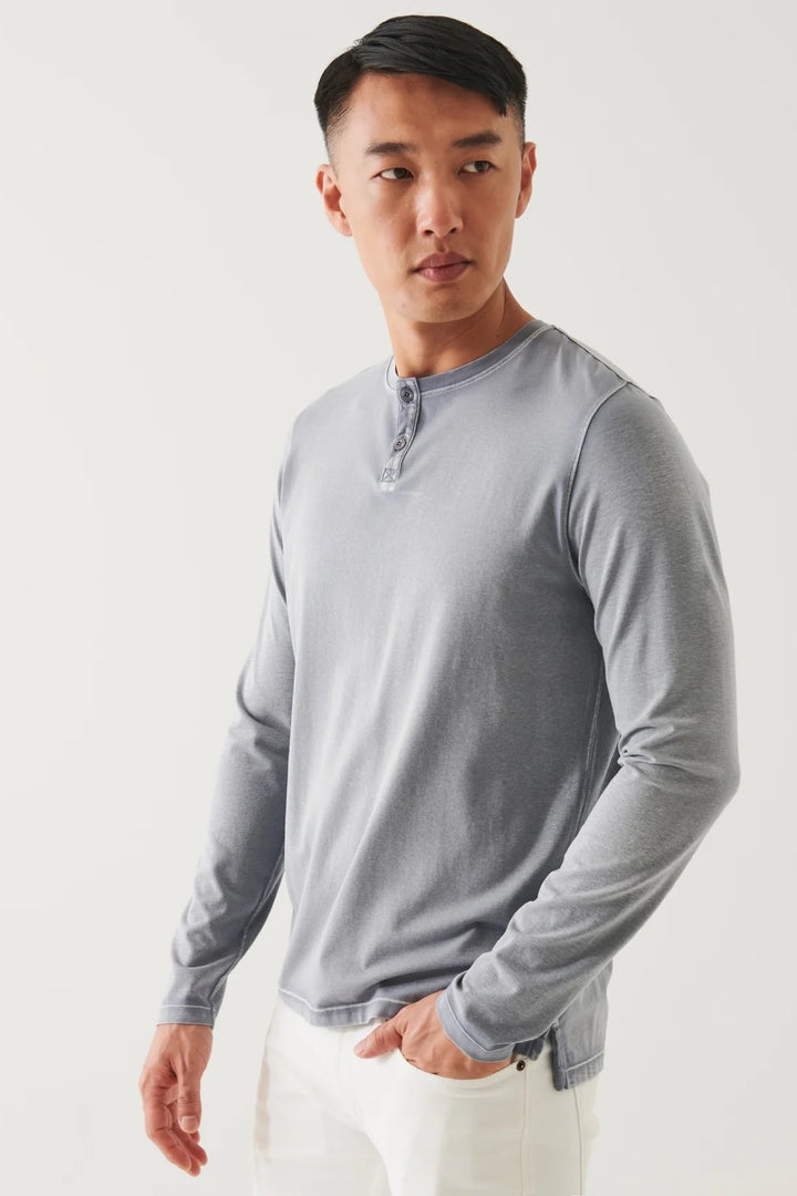 Henley en coton stretch vintage wash