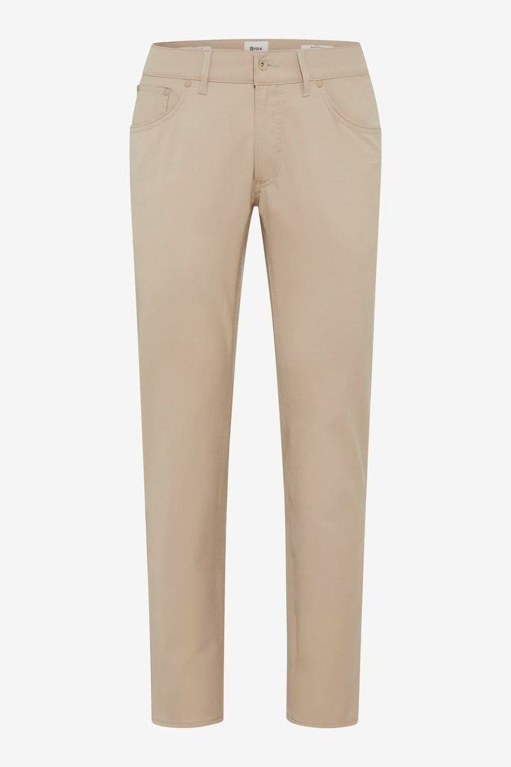 Pantalon Chuck beige, coupe droite moderne pour un style soigné et confortable, s'adapte à un look décontracté ou habillé.