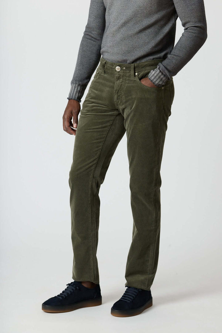 Pantalon en velours côtelé cinq poches Michelangelo pour un style casual chic hiver.