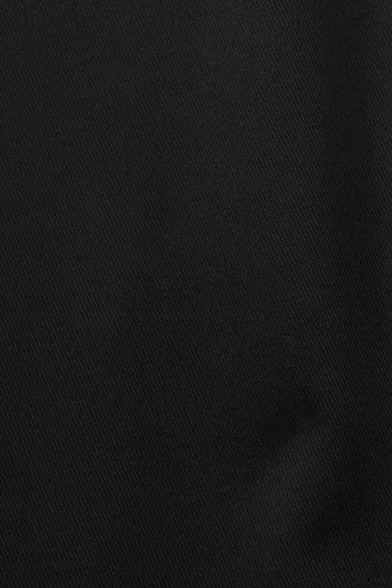 Tissu noir lisse pour pantalon habillé, idéal pour le bureau et les événements formels.
