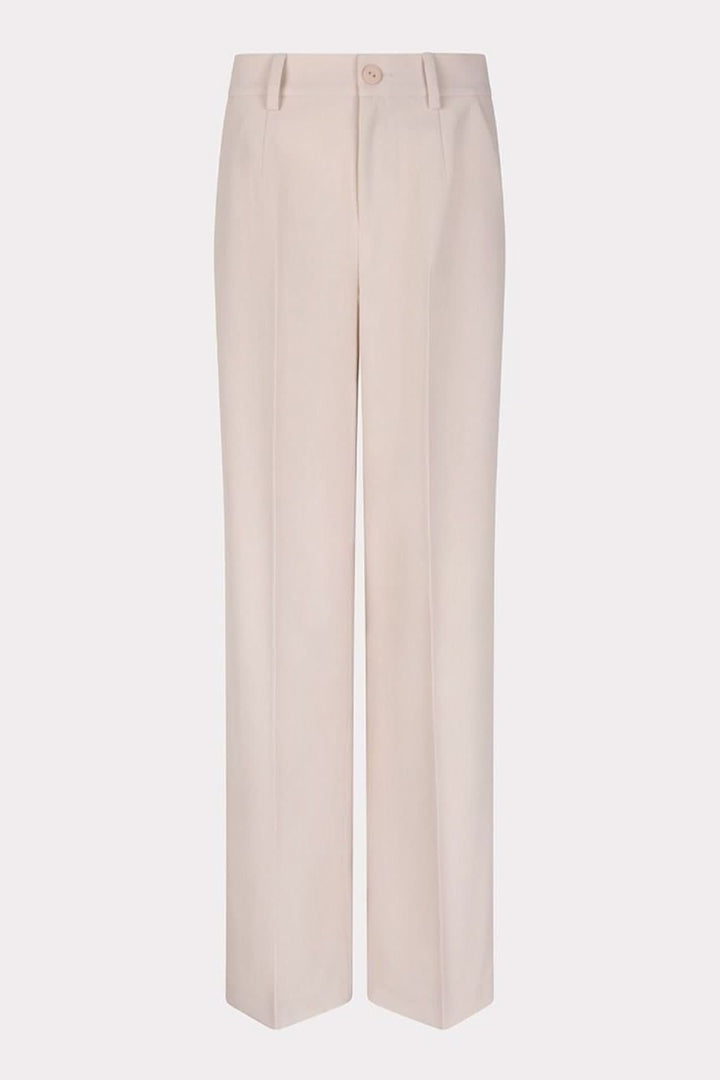 Pantalon à jambe large beige, taille haute, plis marqués, confortable et élégant pour un look professionnel.