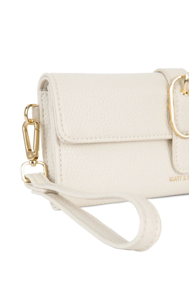 Portefeuille Seun élégant en cuir blanc avec boucle dorée et bracelet amovible pour un look chic et pratique.