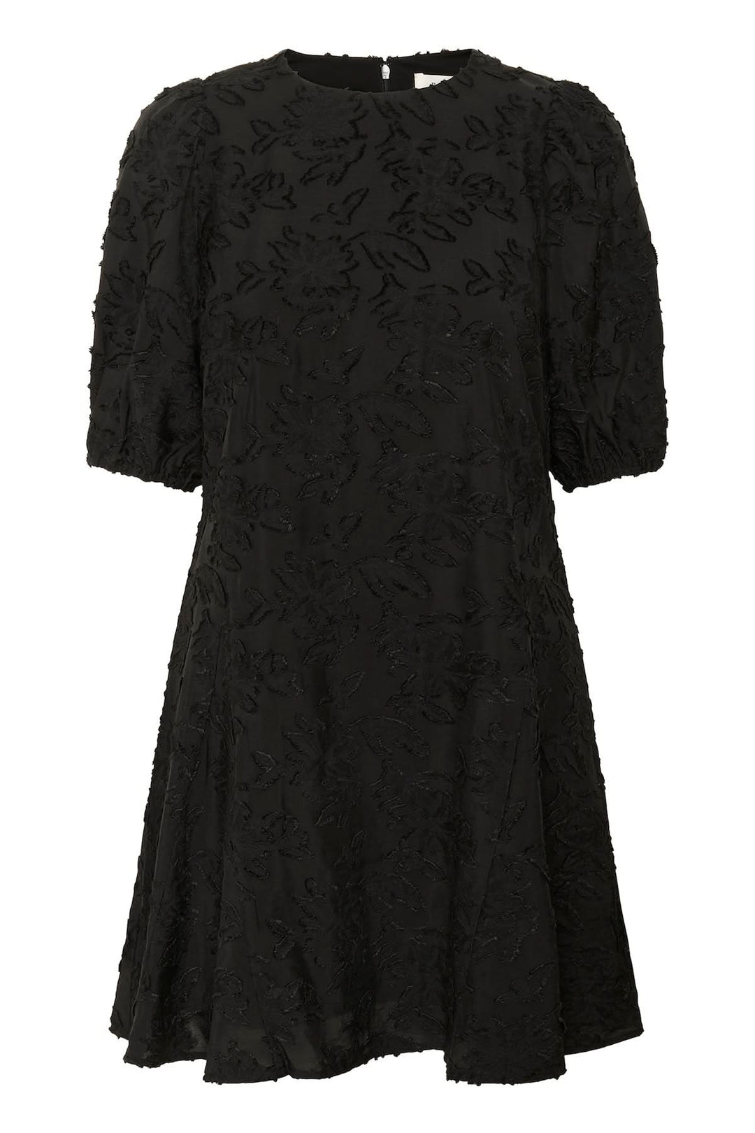 Robe Vilhelmina en dentelle à manches bouffantes avec texture florale et coupe évasée, idéale pour événements chics ou quotidien.