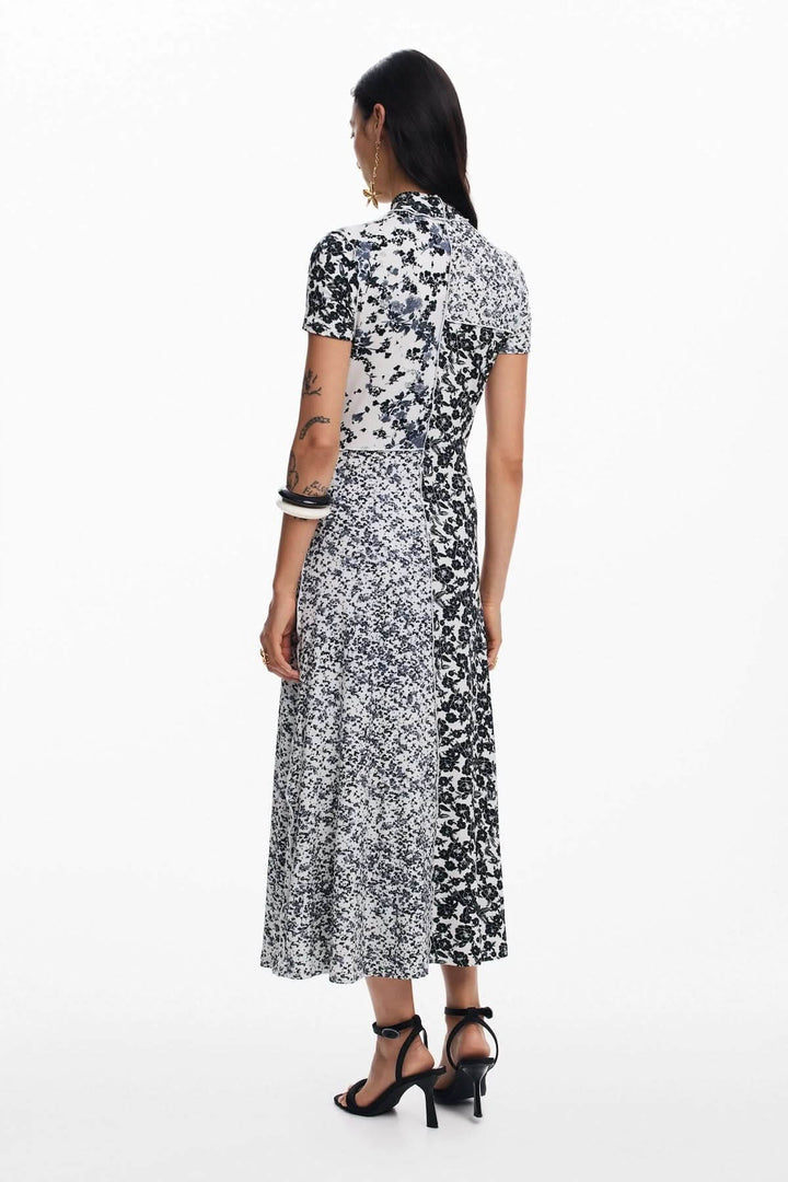 Robe midi à manches courtes, imprimé floral, dos élégant, parfaite pour le printemps et l'automne.