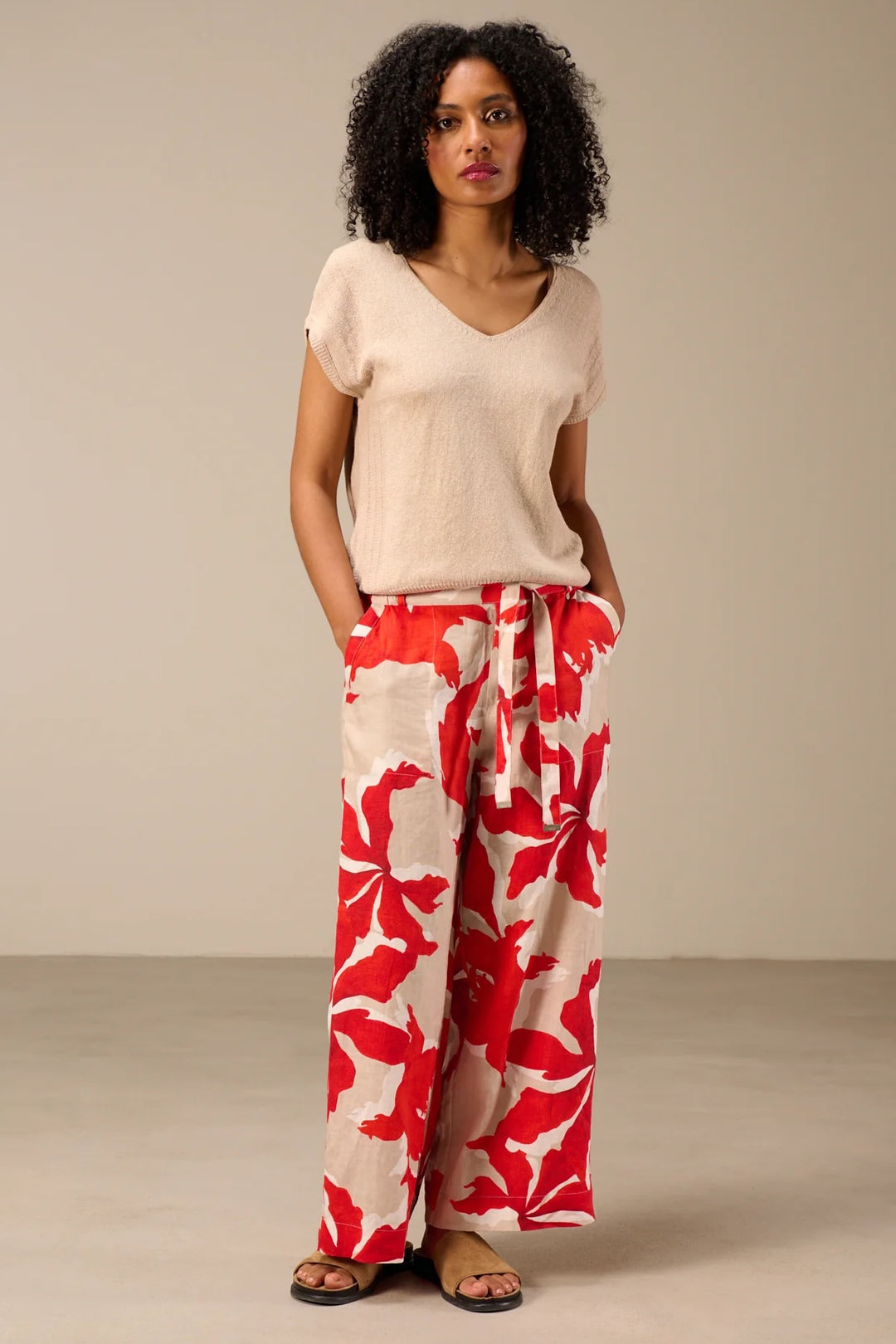 Wide-leg linen pants