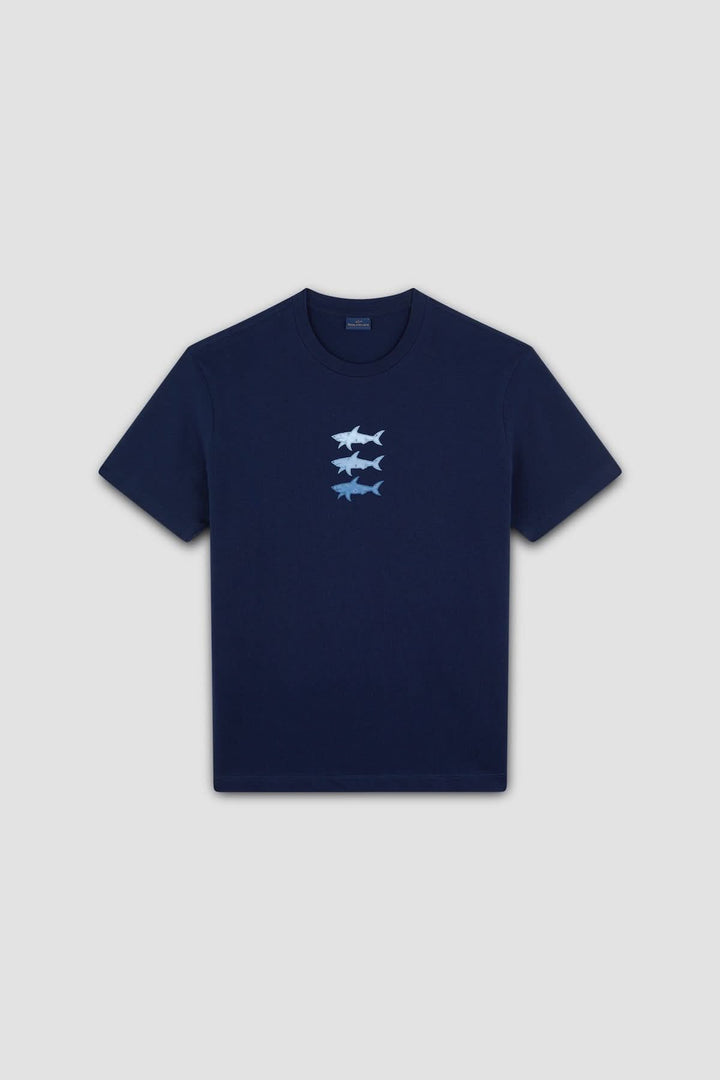 T-shirt en coton bleu marine avec imprimé de trois requins stylisés sur la poitrine.