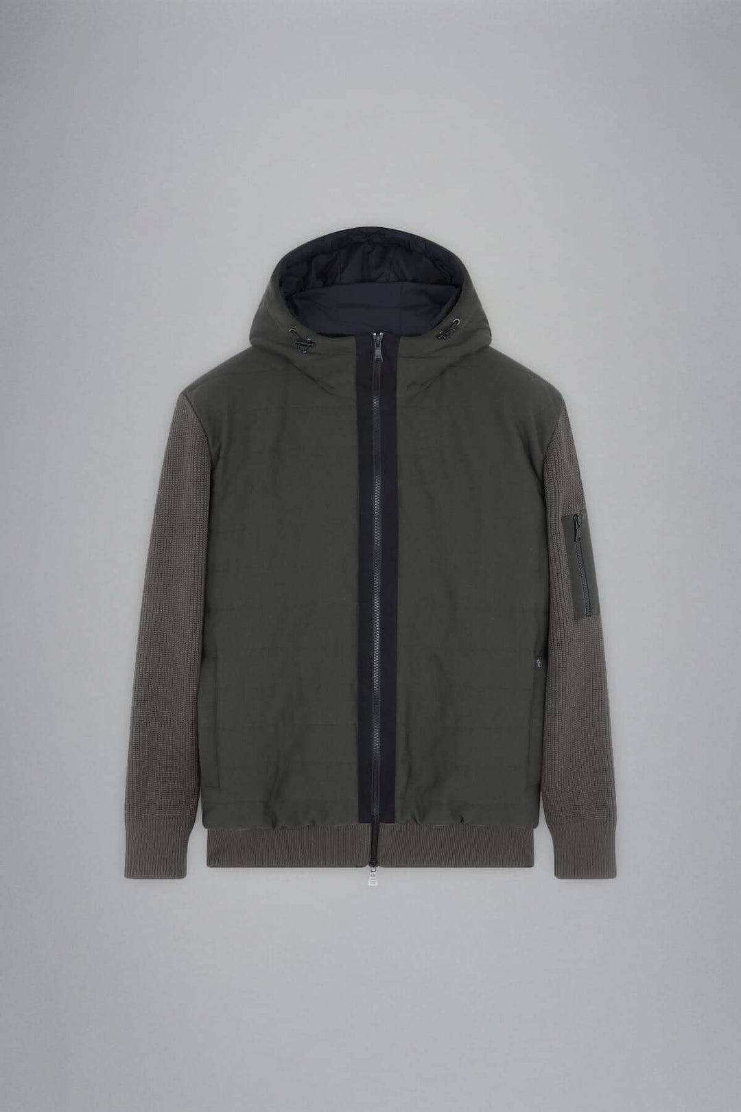 Veste imperméable à capuchon hybride Paul & Shark, matelassée à l'avant, manches en tricot, moderne et confortable.