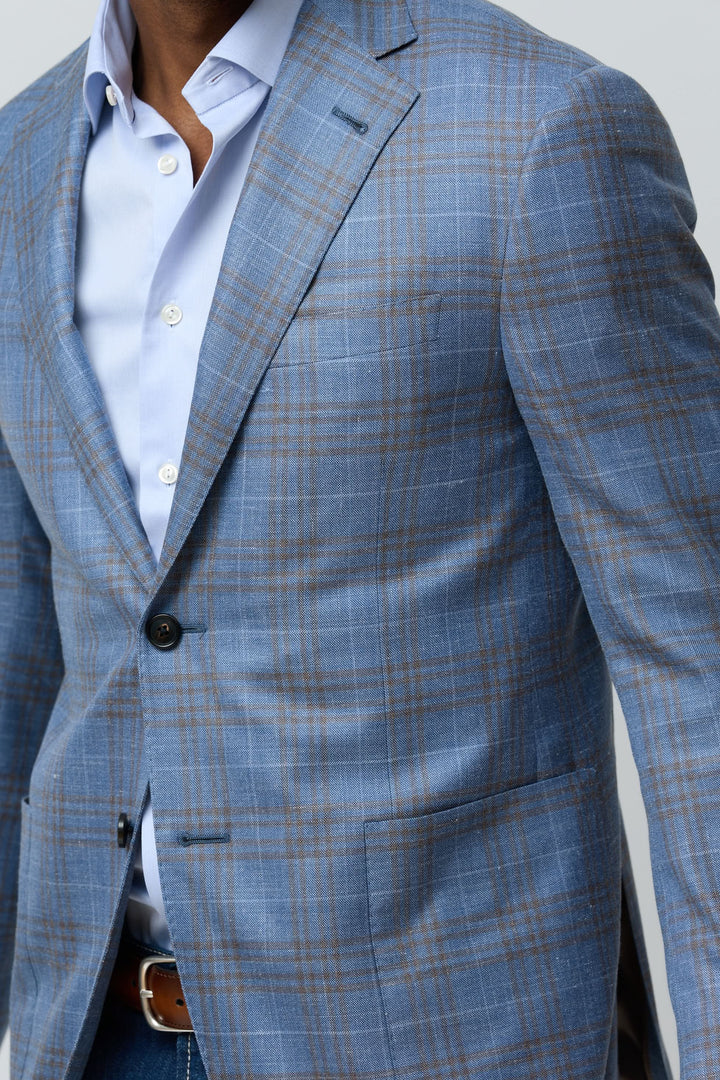 Veston à carreaux en laine, soie et lin, coupe ajustée, élégant et moderne avec motif subtil, parfait pour style chic décontracté.