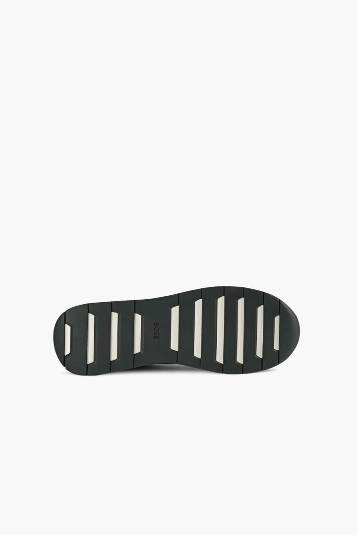 Vue de semelle pour Chaussure Titanium Boss avec design moderne et élégant, parfait pour confort quotidien et style polyvalent.