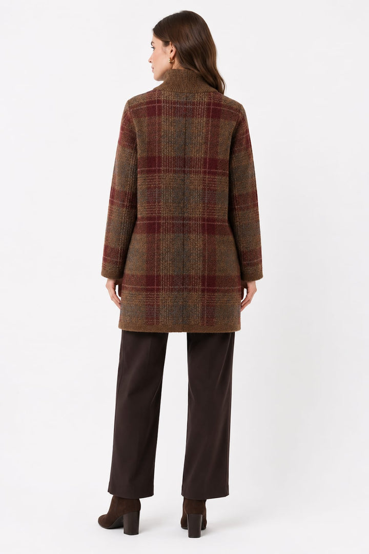 Cape à carreaux vue de côté en gris avec col montant Repeat Cashmere pour femme - Valérie Simon