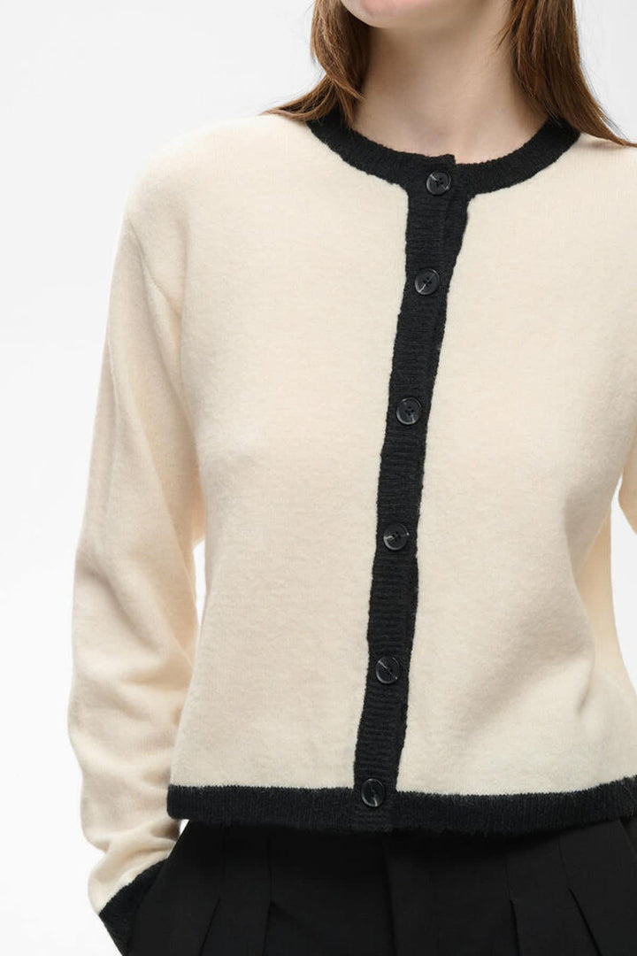 Vue de face cardigan à boutons Inwear pour femme beige avec manches longues - Valérie Simon