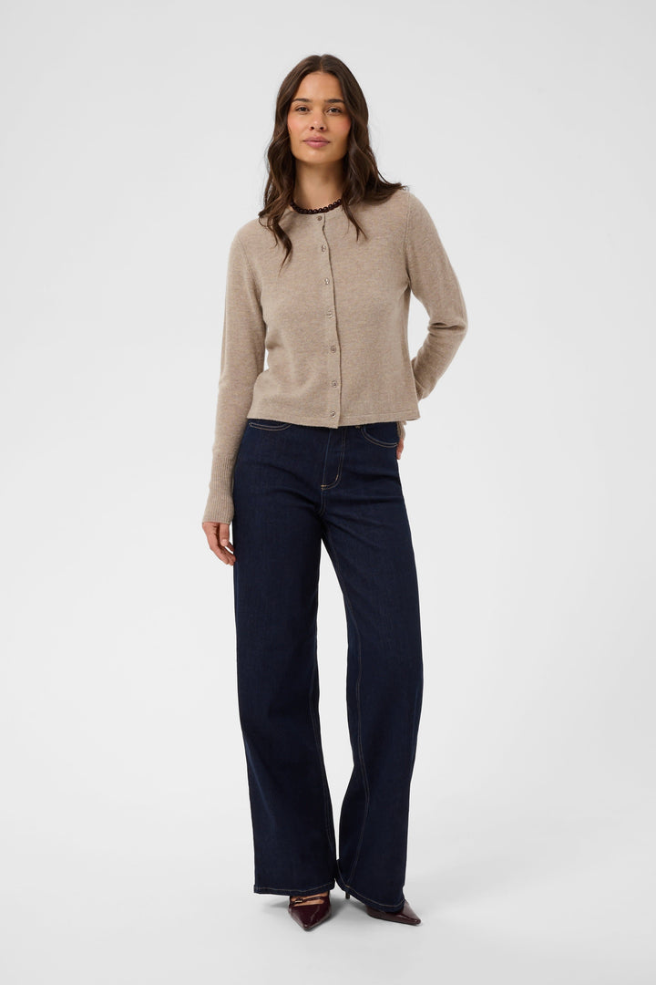 Cardigan Cashie en tricot à col rond vue de face pour femme Kaffe