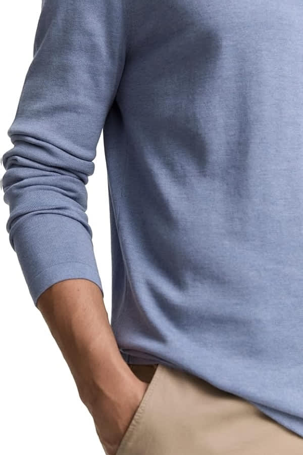Front view of a light-weight Tom Tailor men&