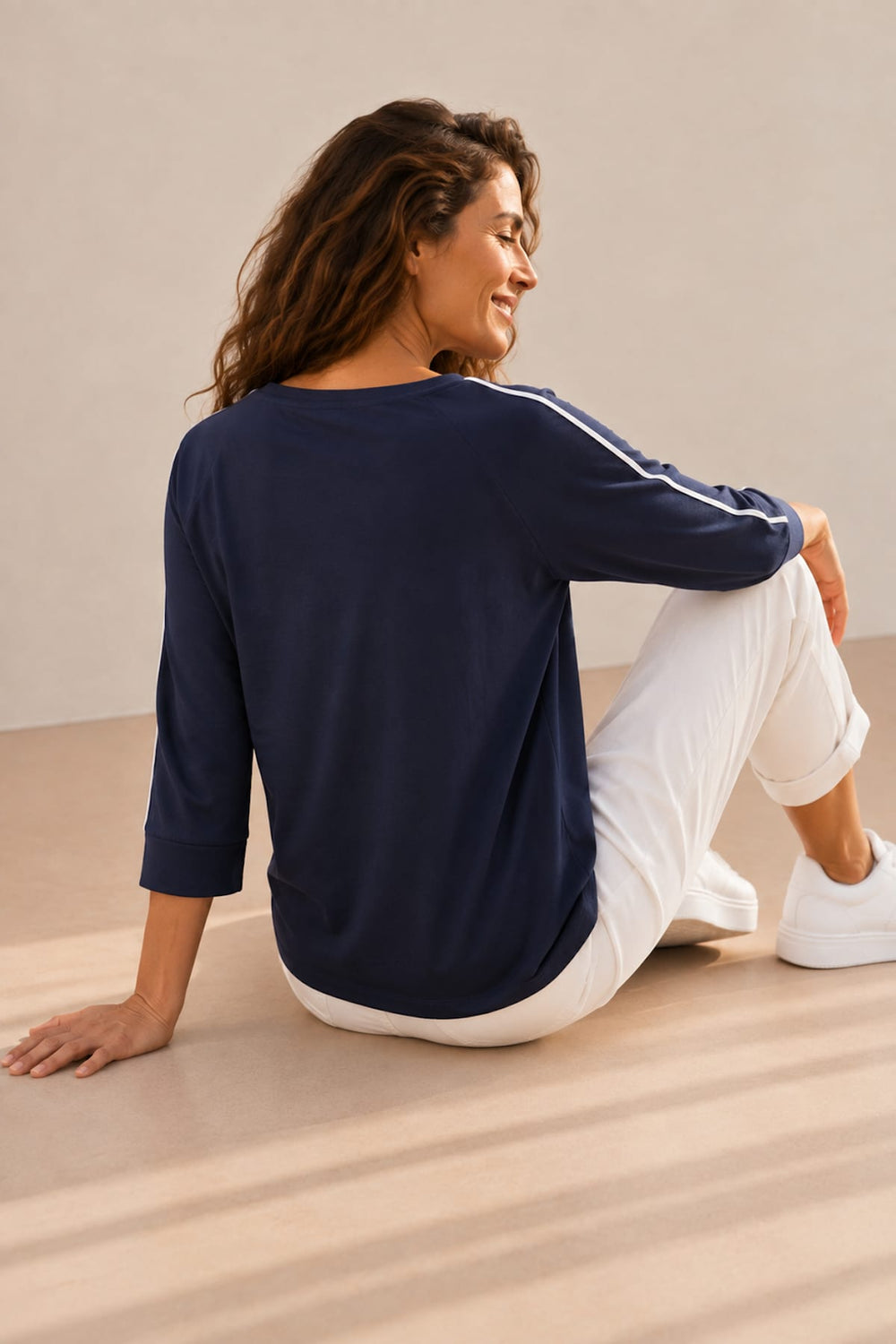 Chandail à manches trois-quarts avec bandes contrastantes vue de face pour femme kennys