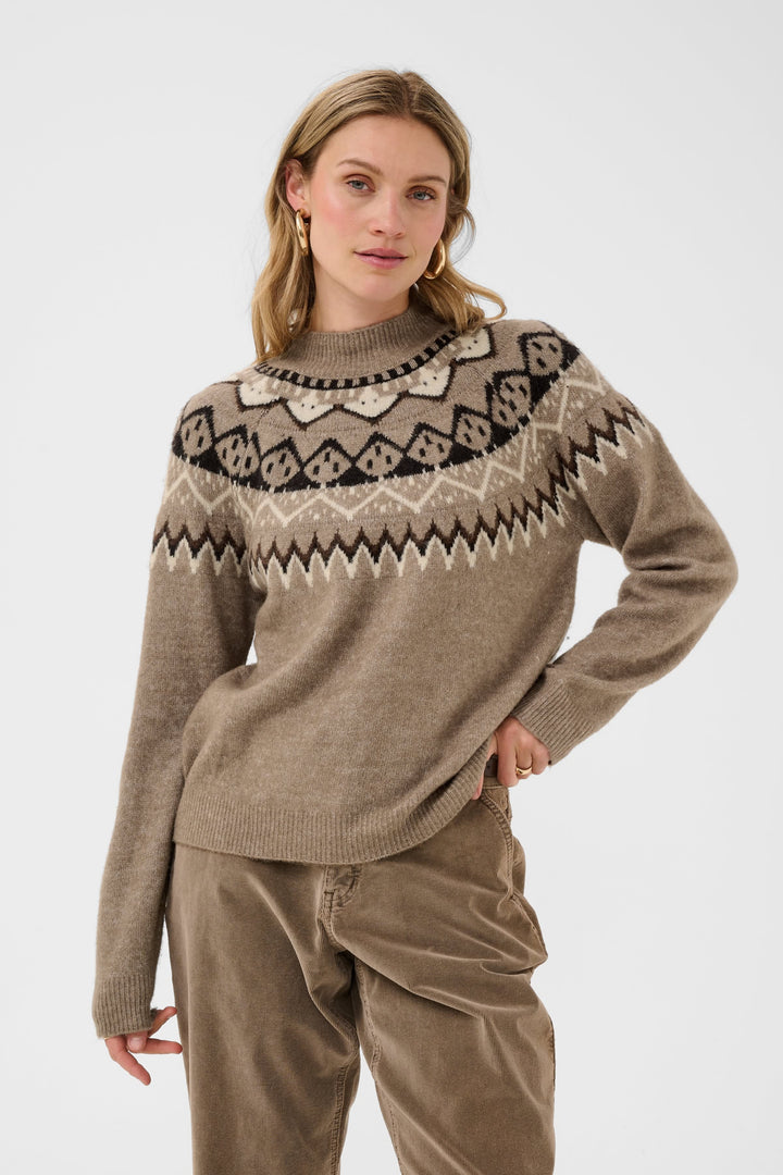 Vue de face chandail motifs nordiques Cream blanc et rouge pour femme - Valérie Simon