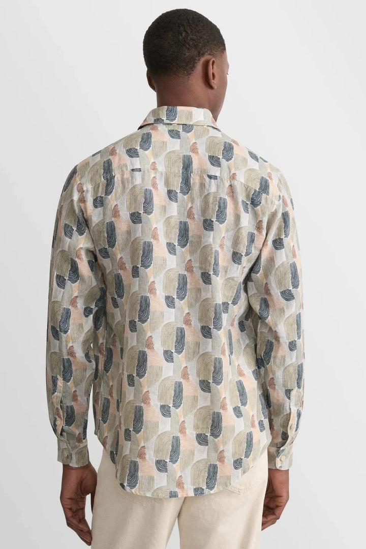Front view of a men&