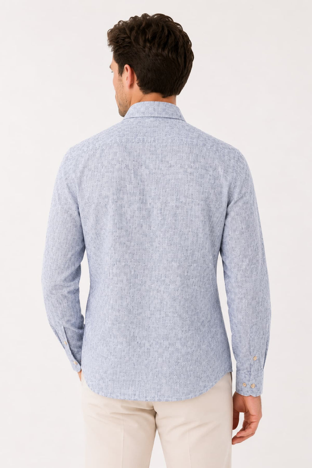 Vue de face chemise sport texturée Fellows United pour homme bleu avec motif unique - Valérie Simon