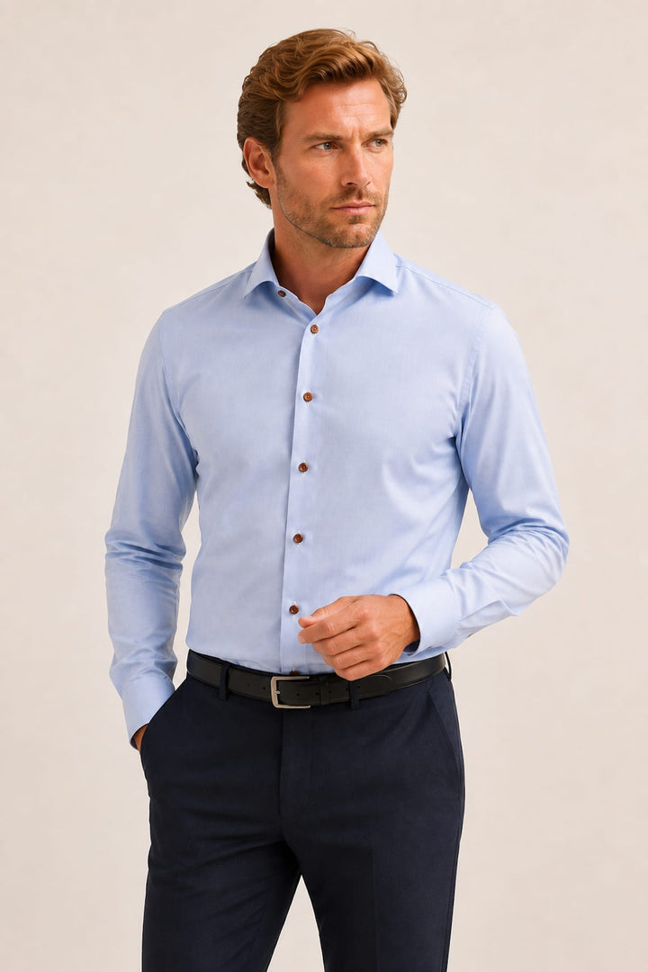 Vue de côté chemise bleu ciel paisley Eton pour homme avec col italien - Valérie Simon
