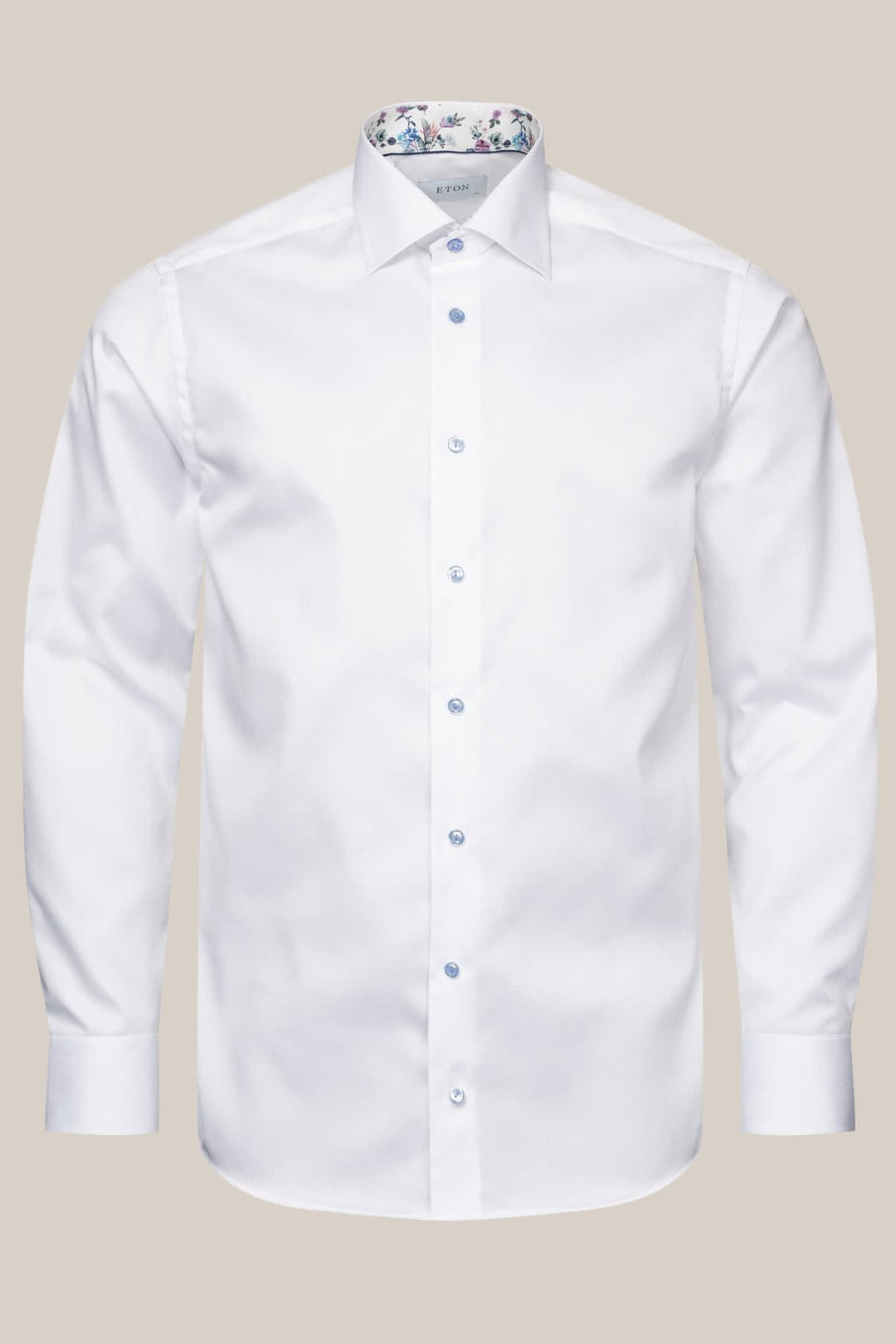 Vue de face chemise Eton avec fleurs contrastantes pour homme blanche - Valérie Simon