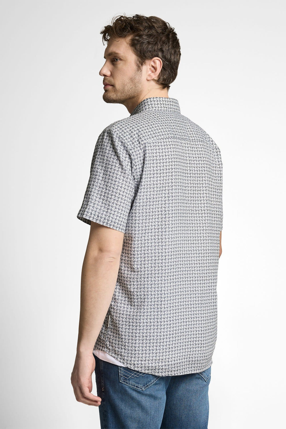 Front view of a multicolored printed Tom Tailor men's shirt - Valérie Simon