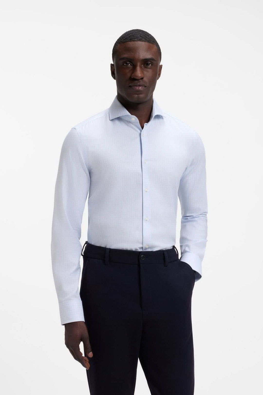 Chemise sport à manches longues à motif discret vue de face pour homme Hugo Boss