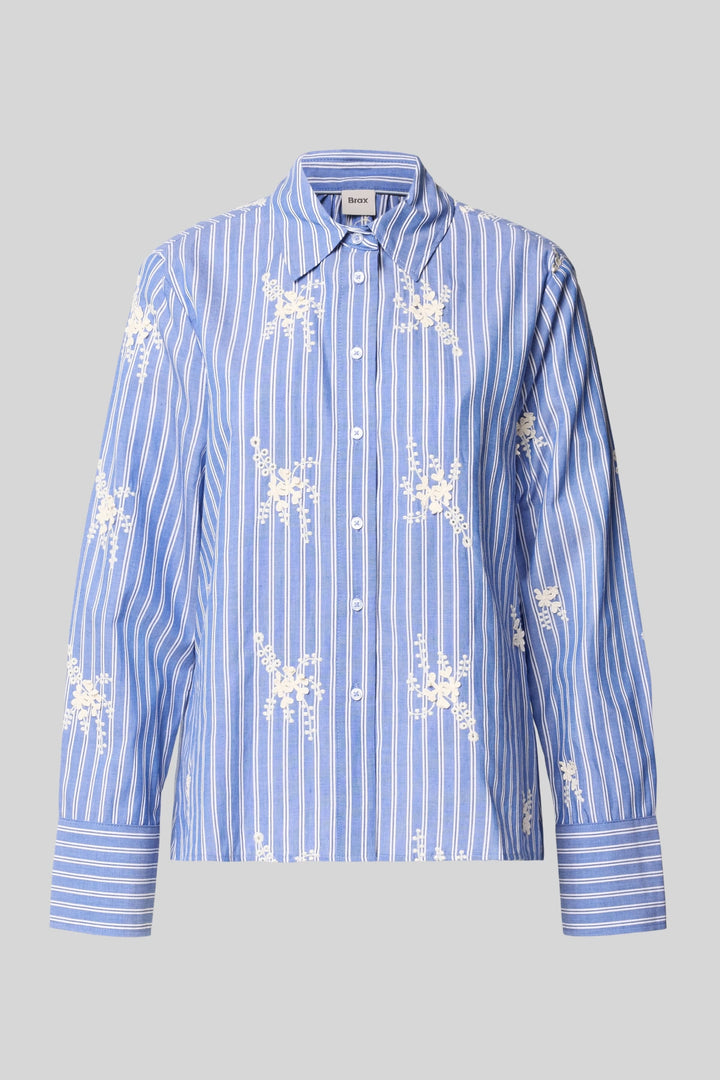 Chemise Vica rayée à broderies florales vue de face pour femme Brax