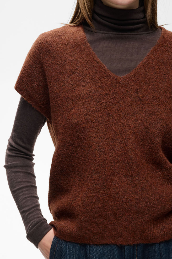 Guna sleeveless knit V-neck jacket 