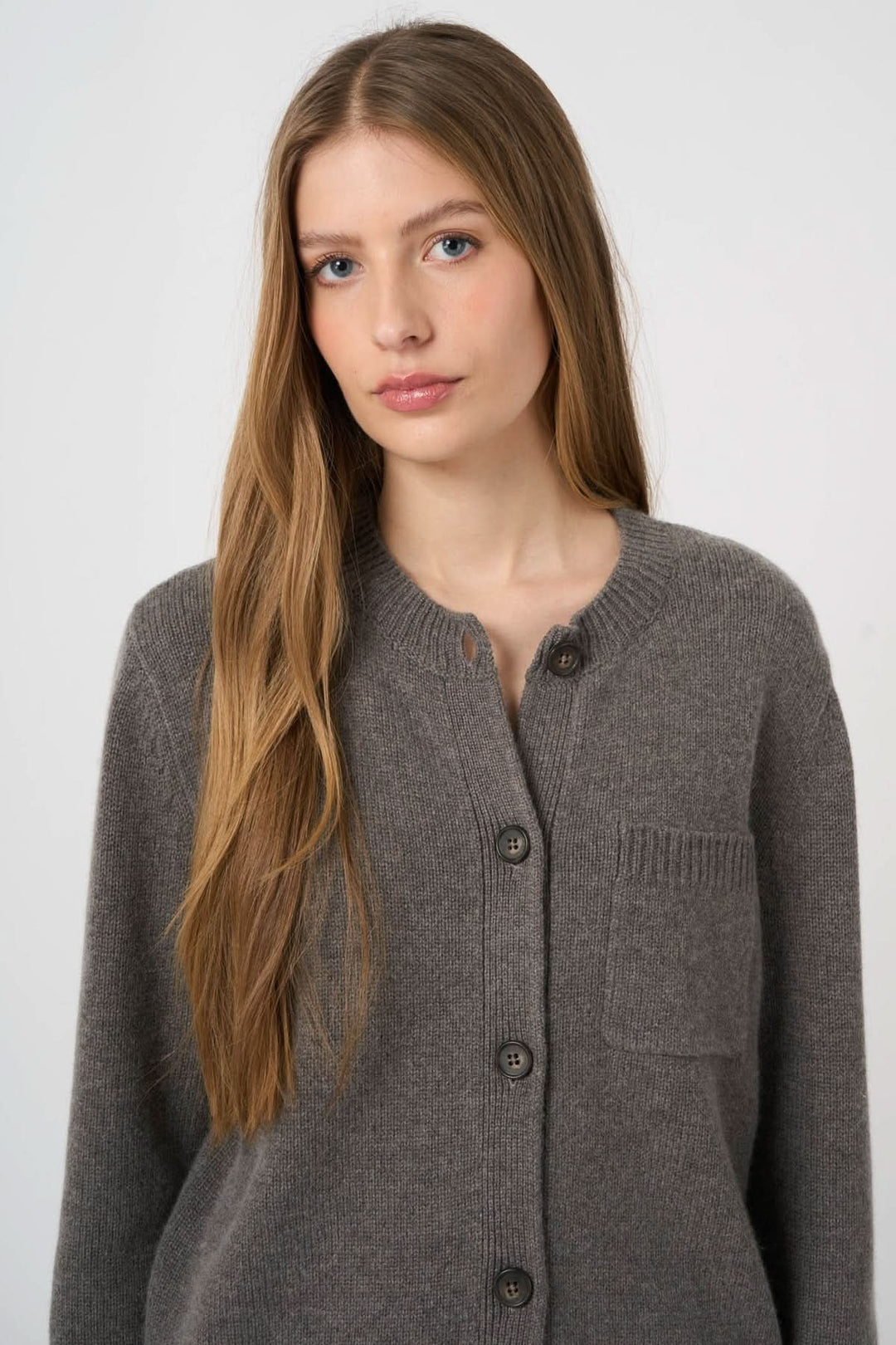 Wool and cashmere cardigan with removable collar 
