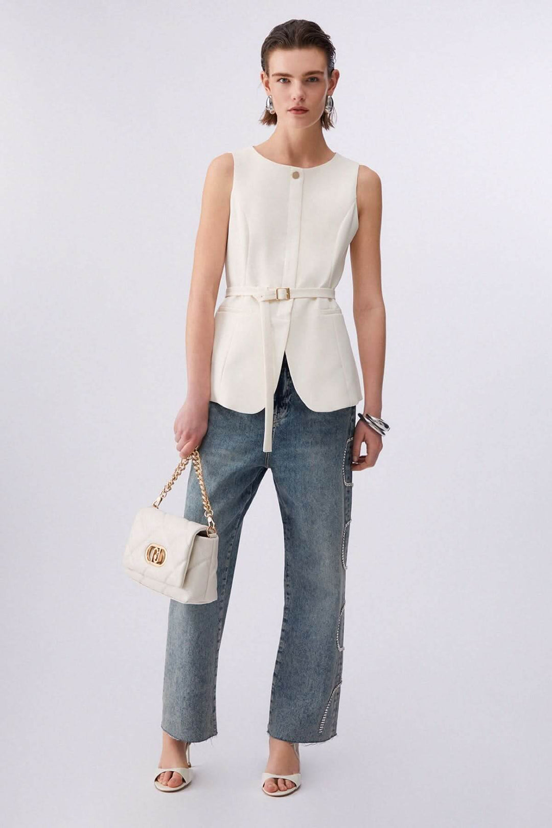 Veste sans manches avec ceinture