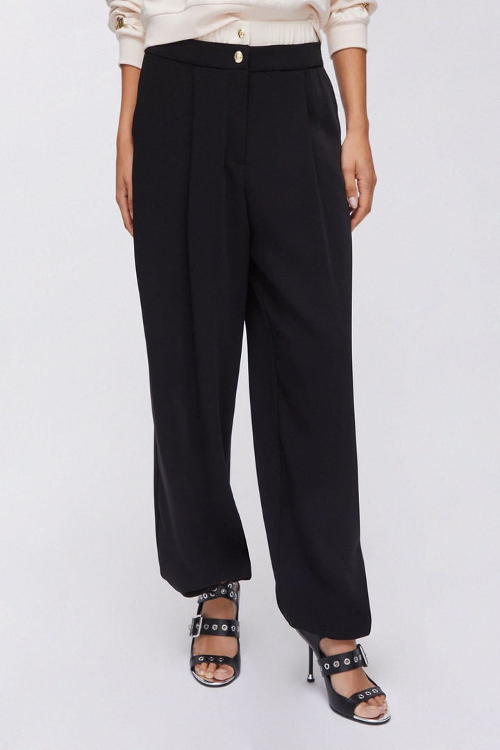 Pantalon large à plis avec taille contrastante