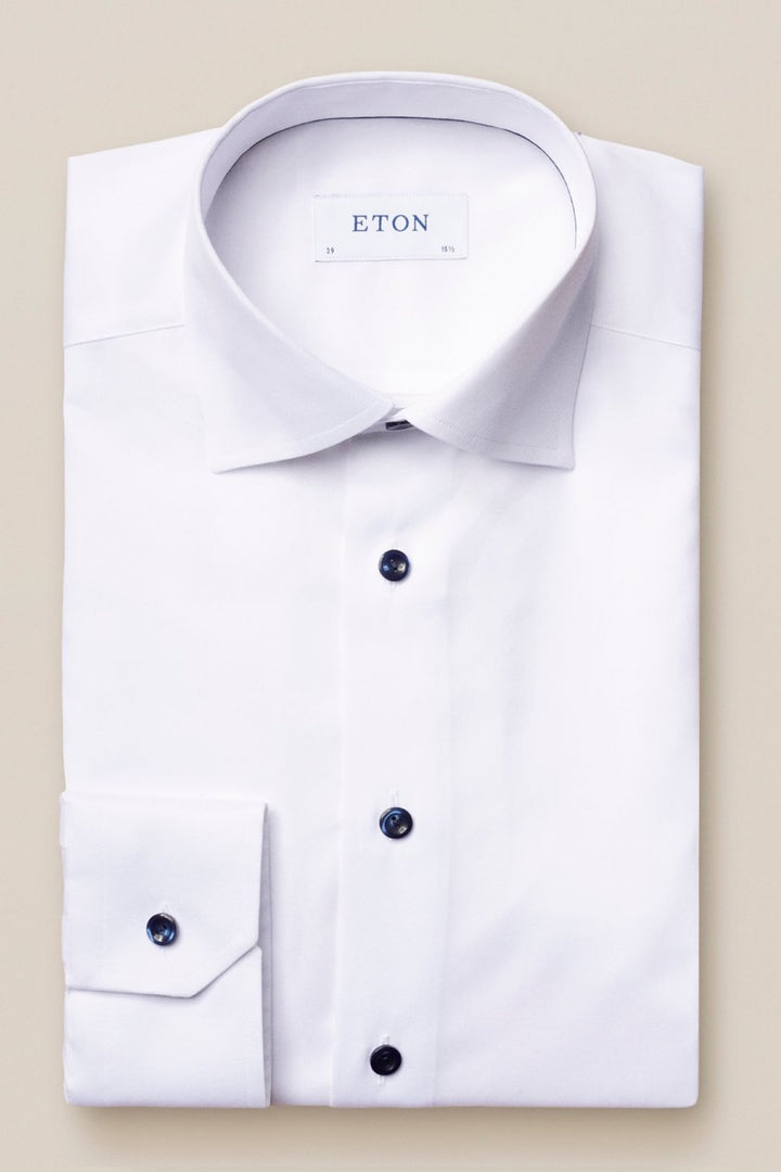 Chemise blanche avec boutons marines