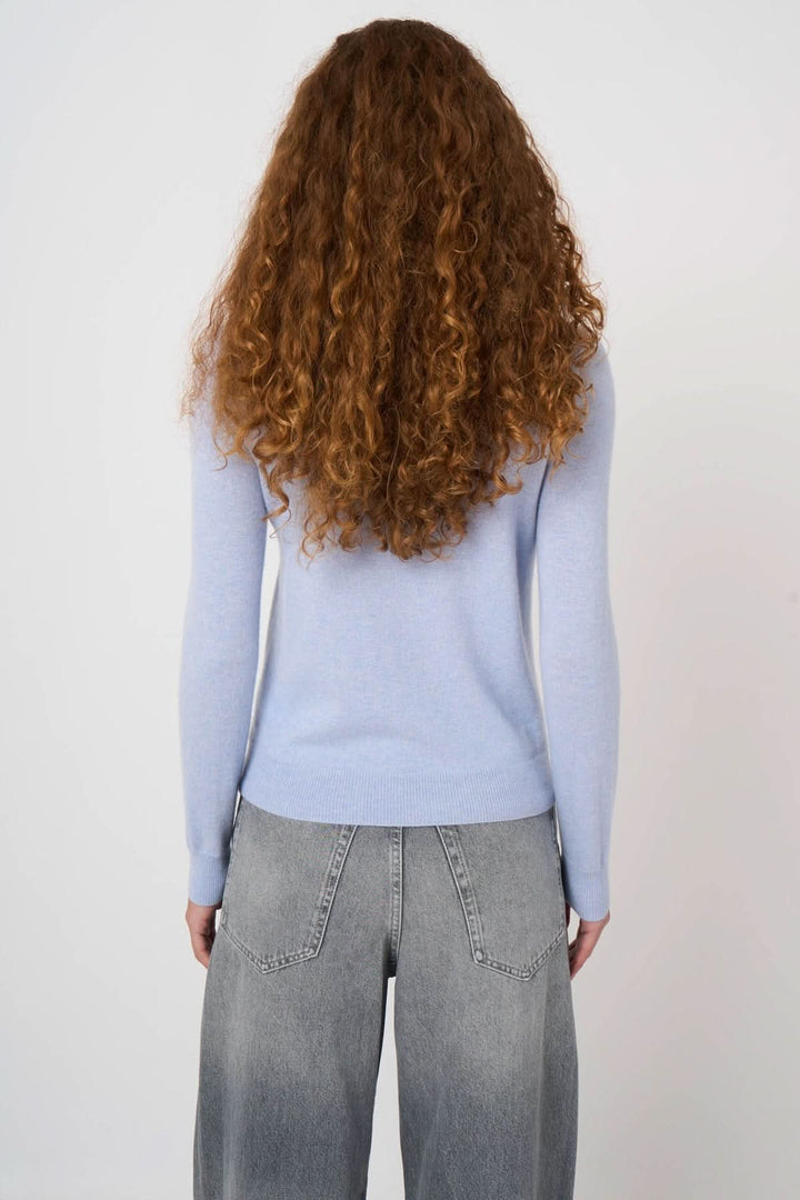 Organic cashmere V-neck sweater 