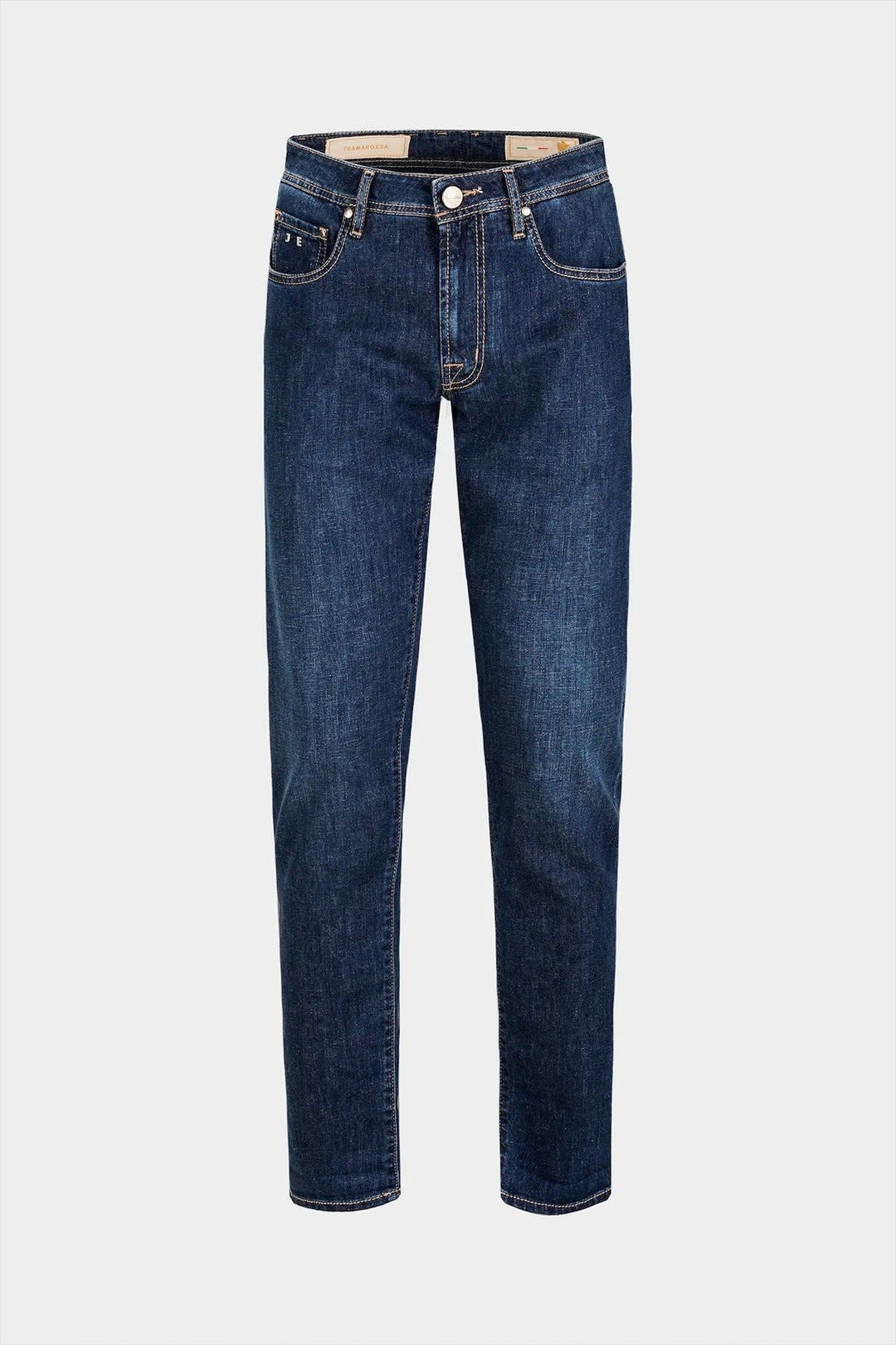 Side view of Tramarossa men&