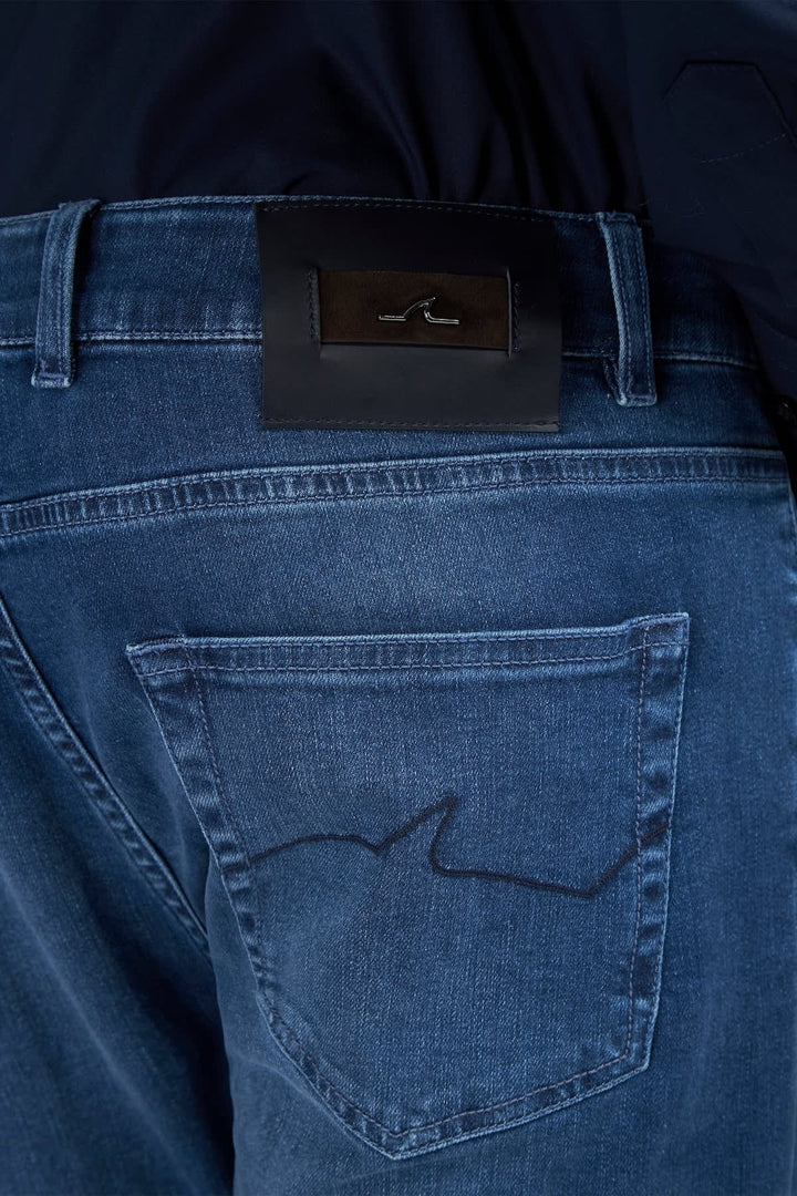 Vue de côté jean Paul and Shark pour homme gris avec coutures apparentes - Valérie Simon