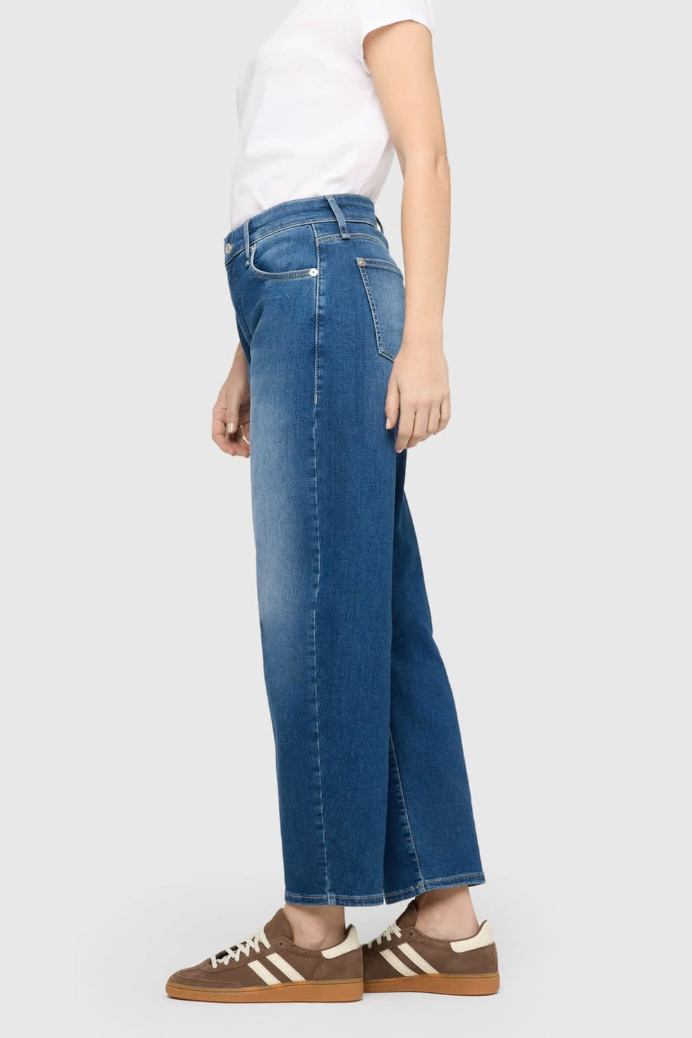 Women's Mac Jeans Danni balloon jeans in denim, front view