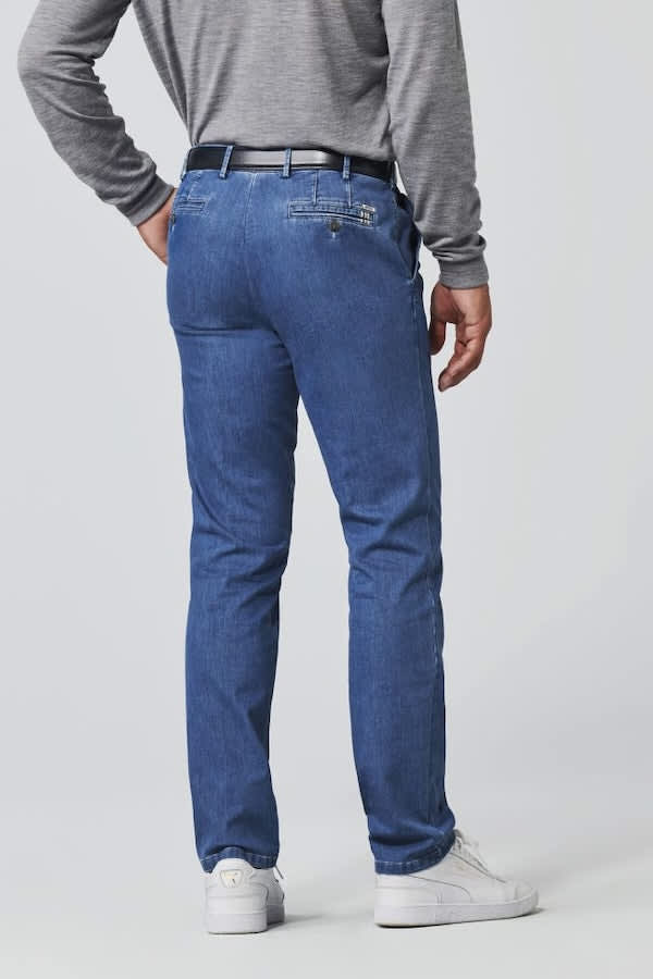 Side view of the Oslo Meyer men&